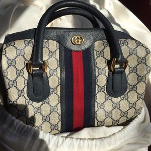 Authentic Gucci purse!